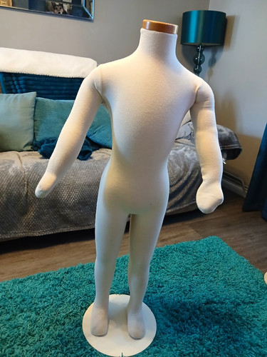 Child professional full body - full,